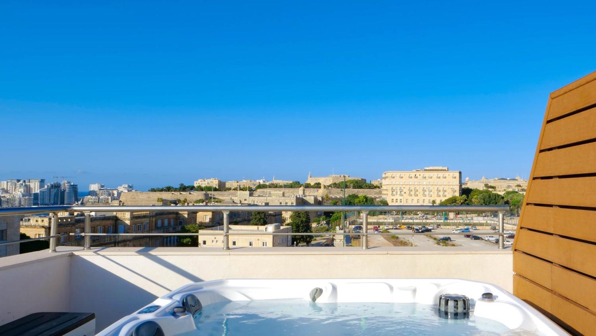 Tritoni Valletta Boutique Hotel Il-Furjana Dış mekan fotoğraf